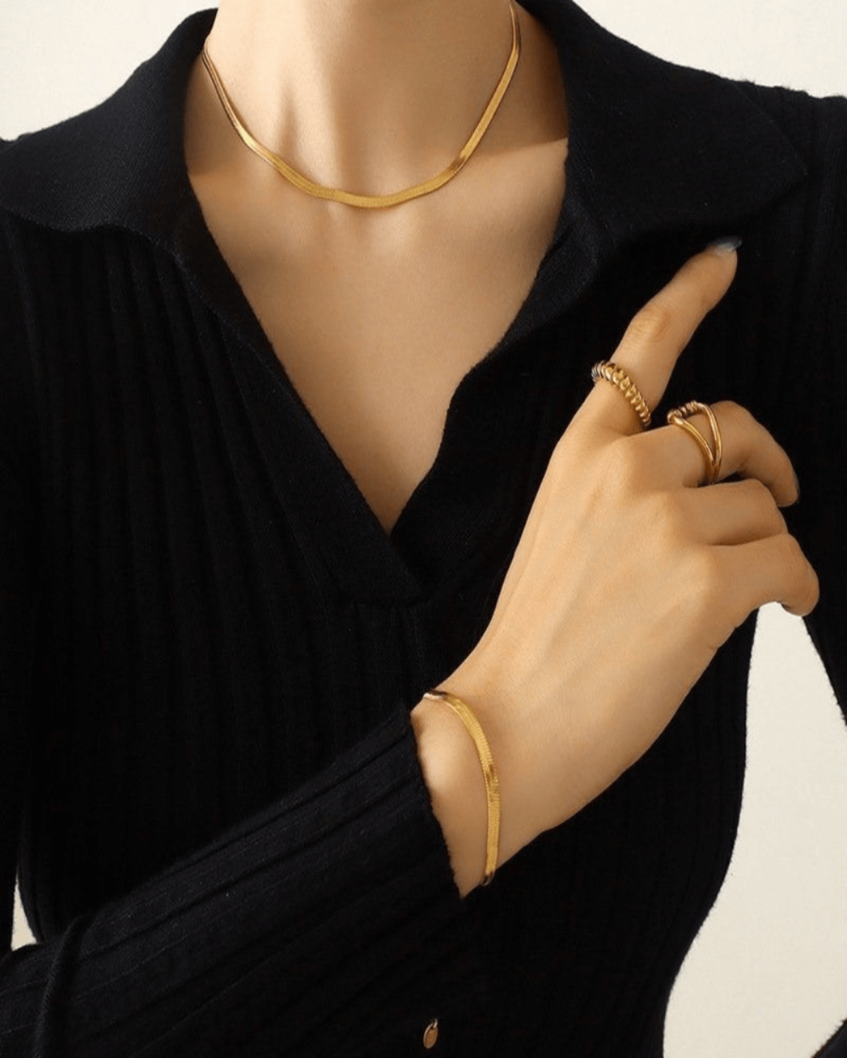 Gold Herringbone Snake Chain Bracelet - RUN THE STREETS COLLABORATIVE