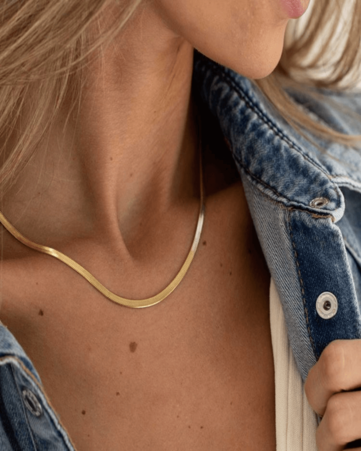 Gold Herringbone Chain Necklace Jewelry - RUN THE STREETS COLLABORATIVE