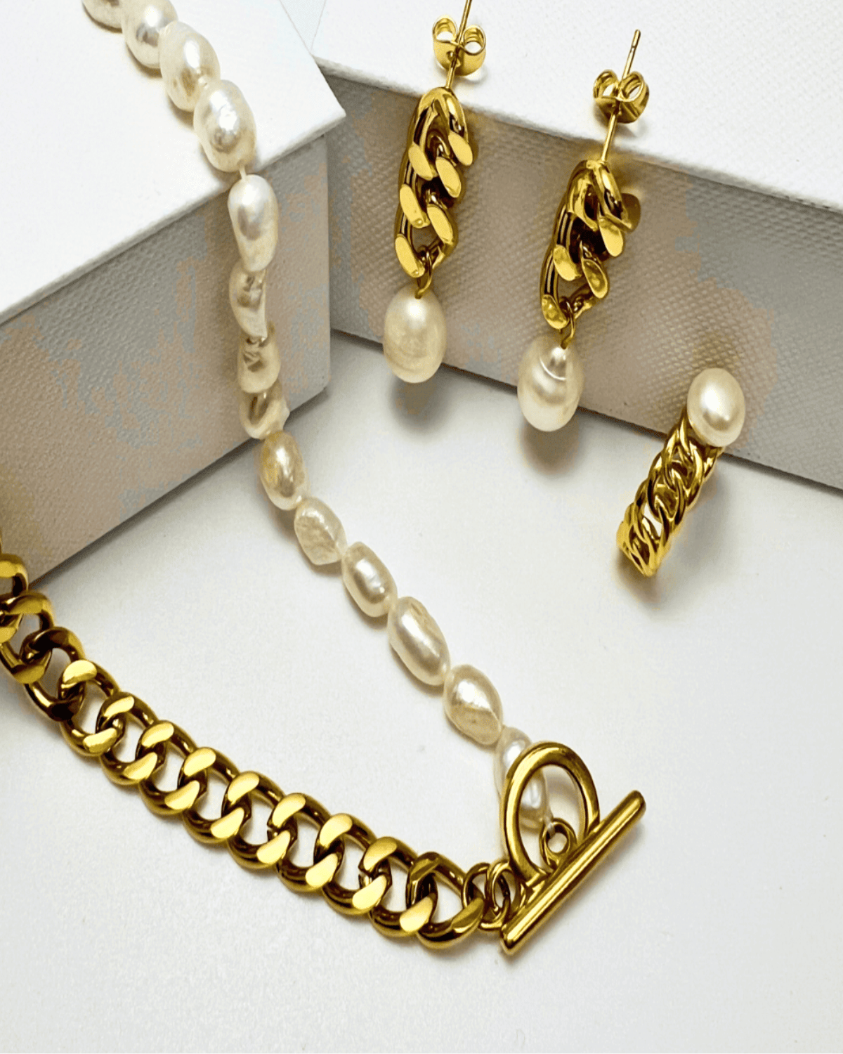 MADISON PEARL DUET™ Gold Chain Bundle Set - Elegance - RUN THE STREETS COLLABORATIVE