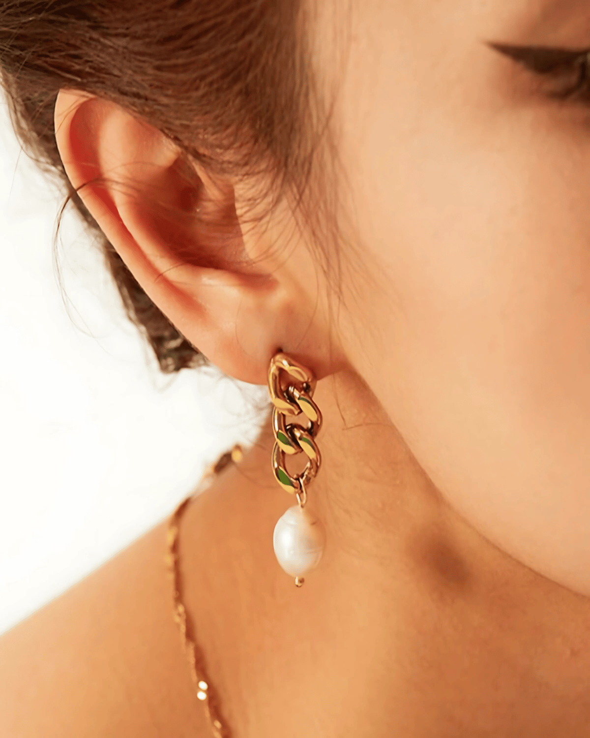 MADISON PEARL DUET™ Gold Chain Earrings - RUN THE STREETS COLLABORATIVE