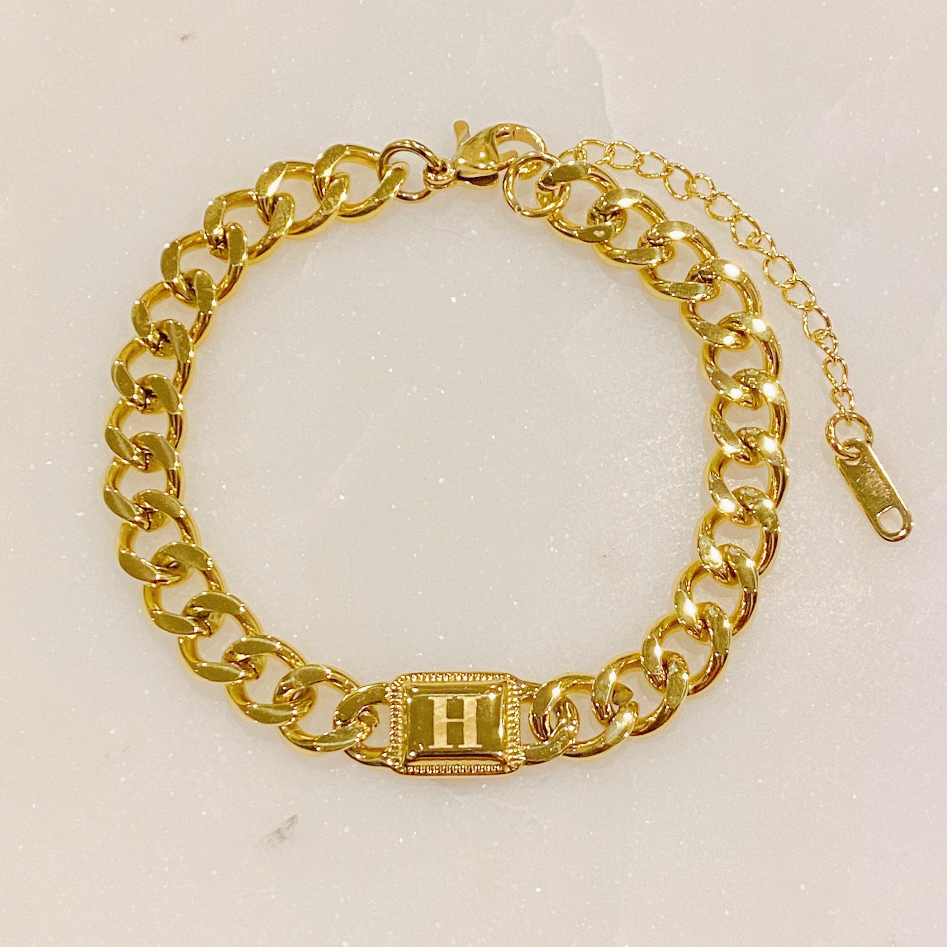 Uptown Cuban Chain Initial Bracelet - RUN THE STREETS COLLABORATIVE
