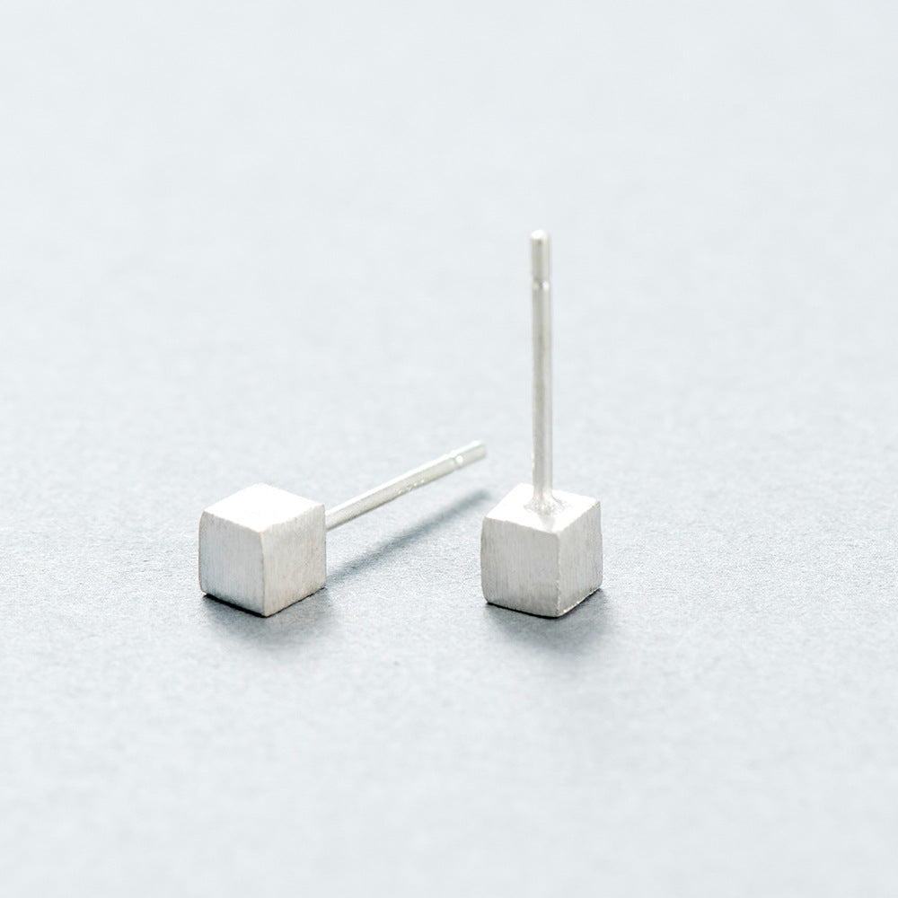 18k Gold Plated Cube Earrings - RUN THE STREETS COLLABORATIVE