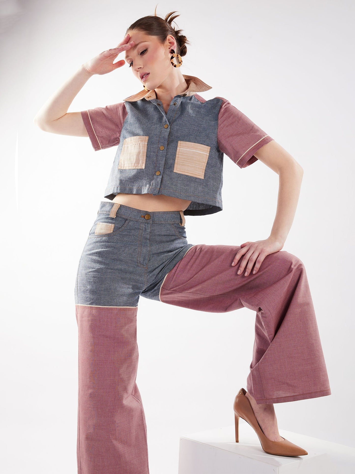 Cropped Button-Down Shirt in Blue and Red Chambray - RUN THE STREETS COLLABORATIVE