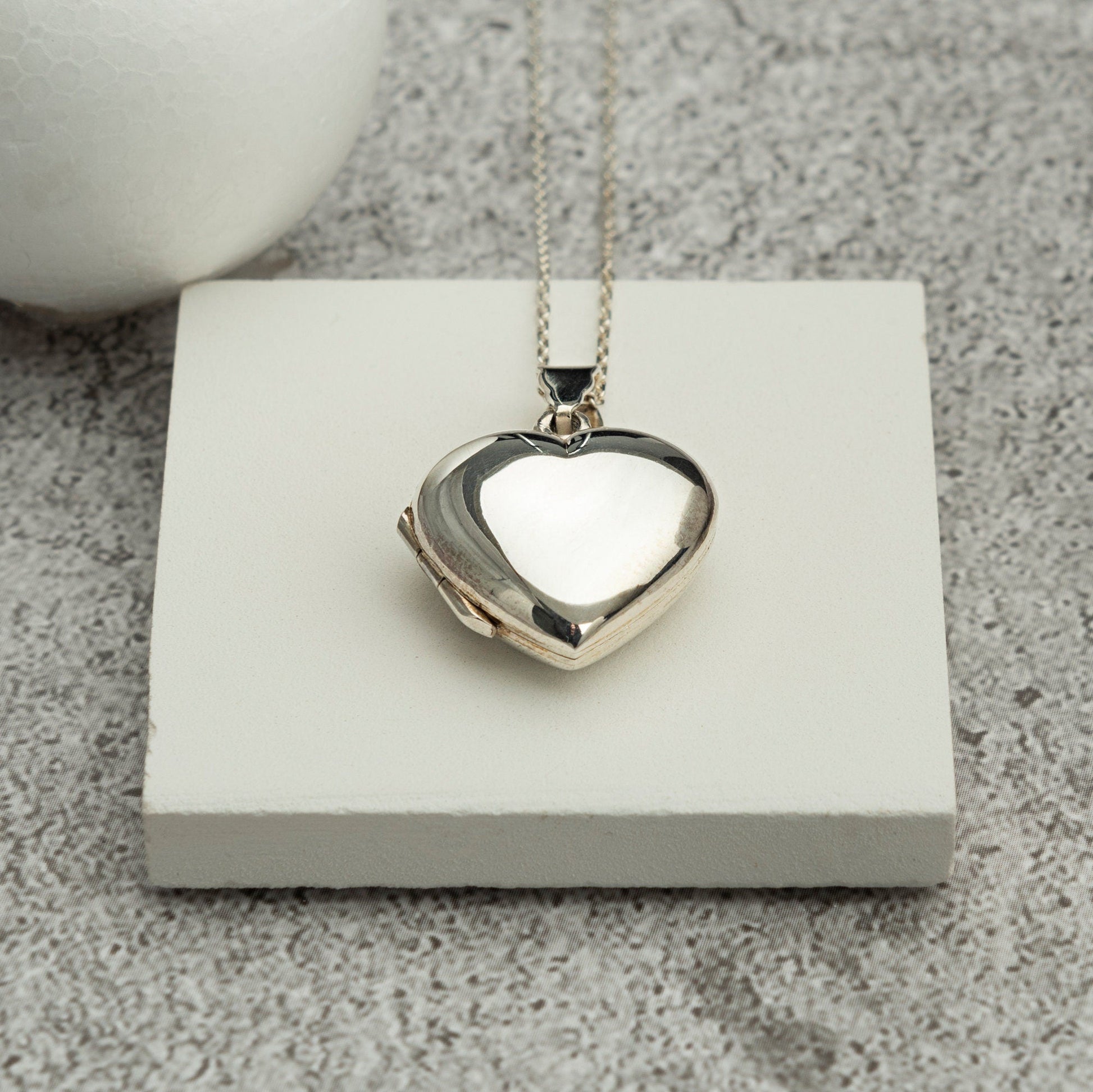 Silver Locket Heart Necklace - RUN THE STREETS COLLABORATIVE