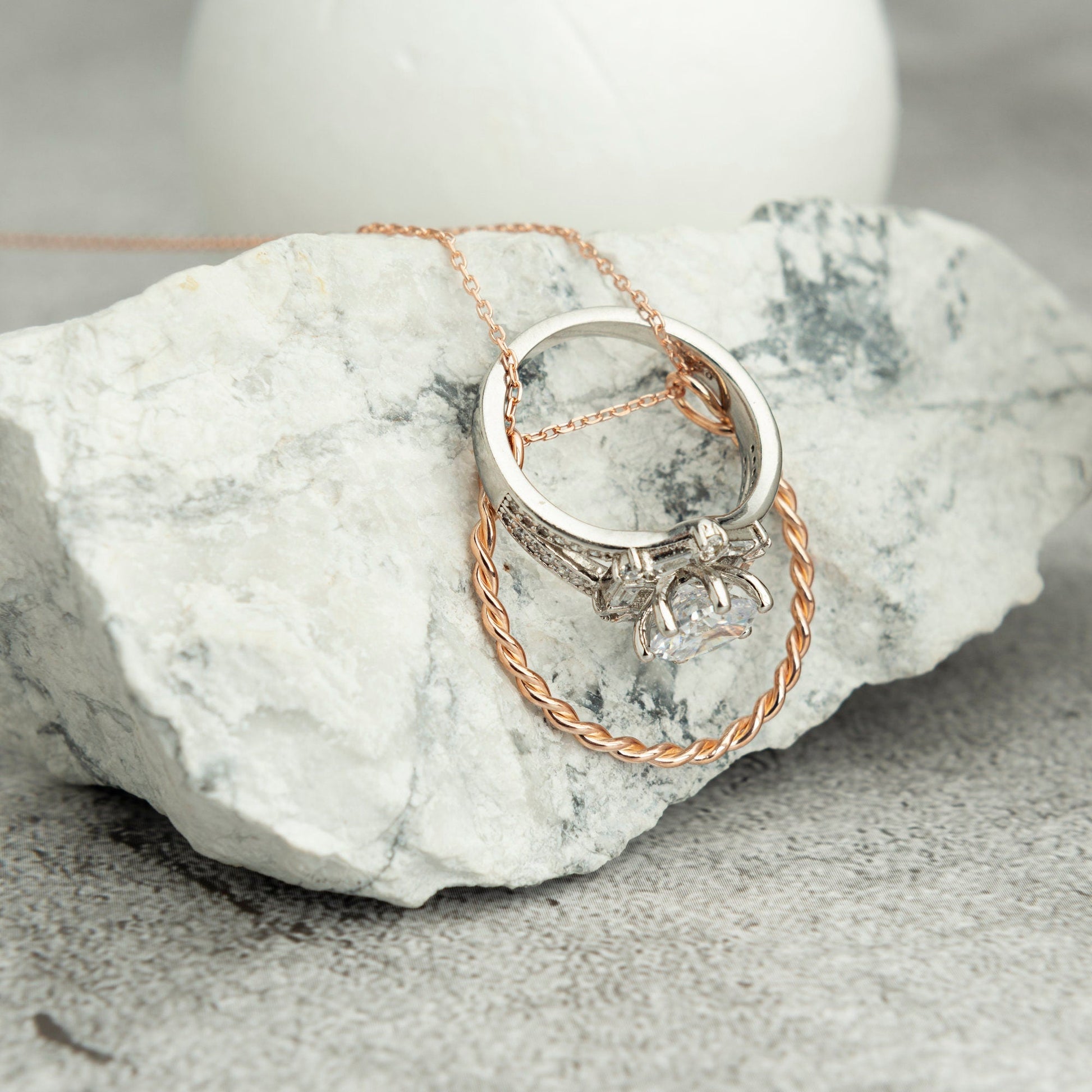 14k Gold Ring Holder Necklace Twisted Wire - RUN THE STREETS COLLABORATIVE