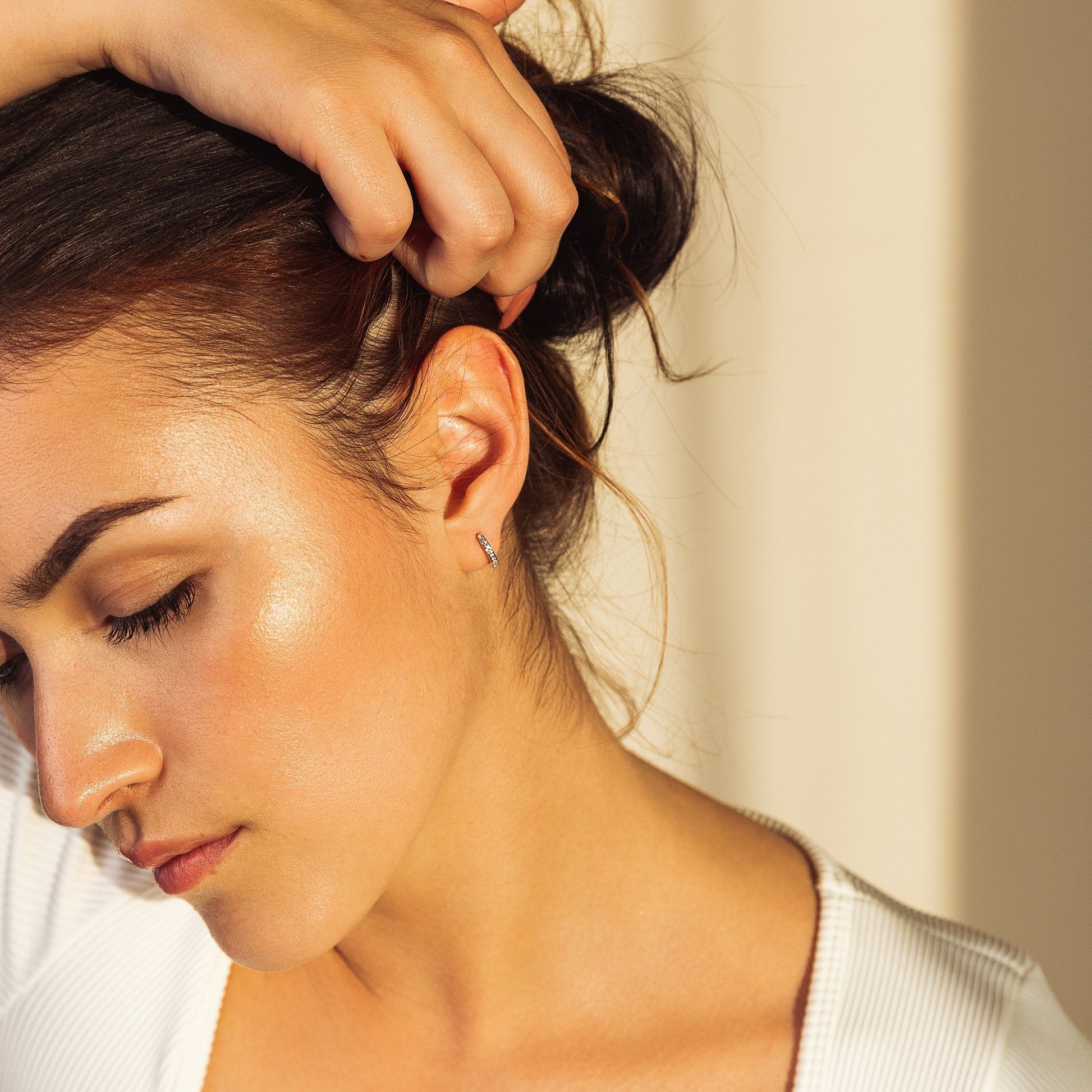 925 Sterling Silver Huggie Hoop Earrings - RUN THE STREETS COLLABORATIVE