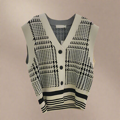 V-Neck Checkered Knit Vest - RUN THE STREETS COLLABORATIVE