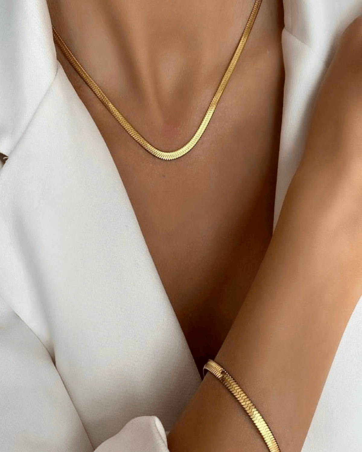 Gold Herringbone Snake Chain Bracelet - RUN THE STREETS COLLABORATIVE