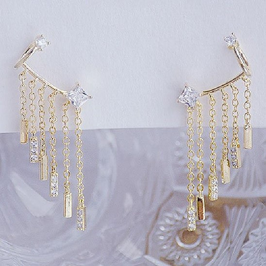 18K Gold Graduated Dangle Ear cuff with Genuine Crystals - RUN THE STREETS COLLABORATIVE