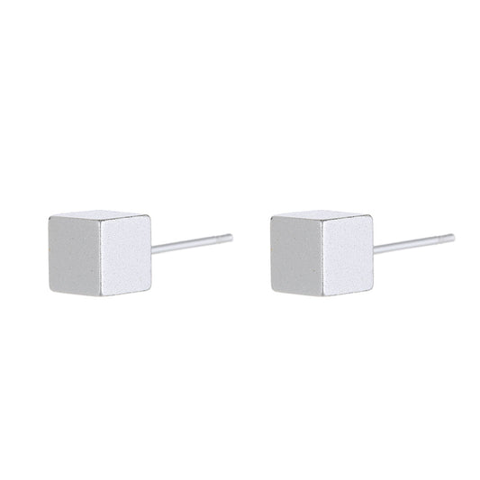 18k Gold Plated Cube Earrings - RUN THE STREETS COLLABORATIVE