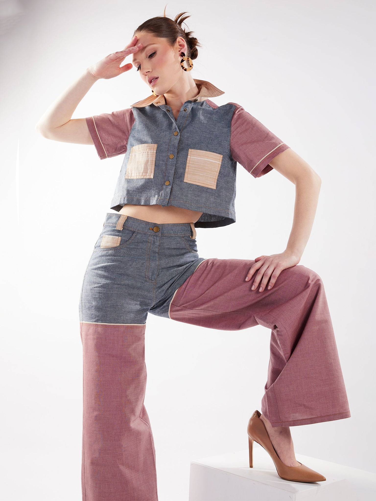 Cropped Button-Down Shirt in Blue and Red Chambray - RUN THE STREETS COLLABORATIVE