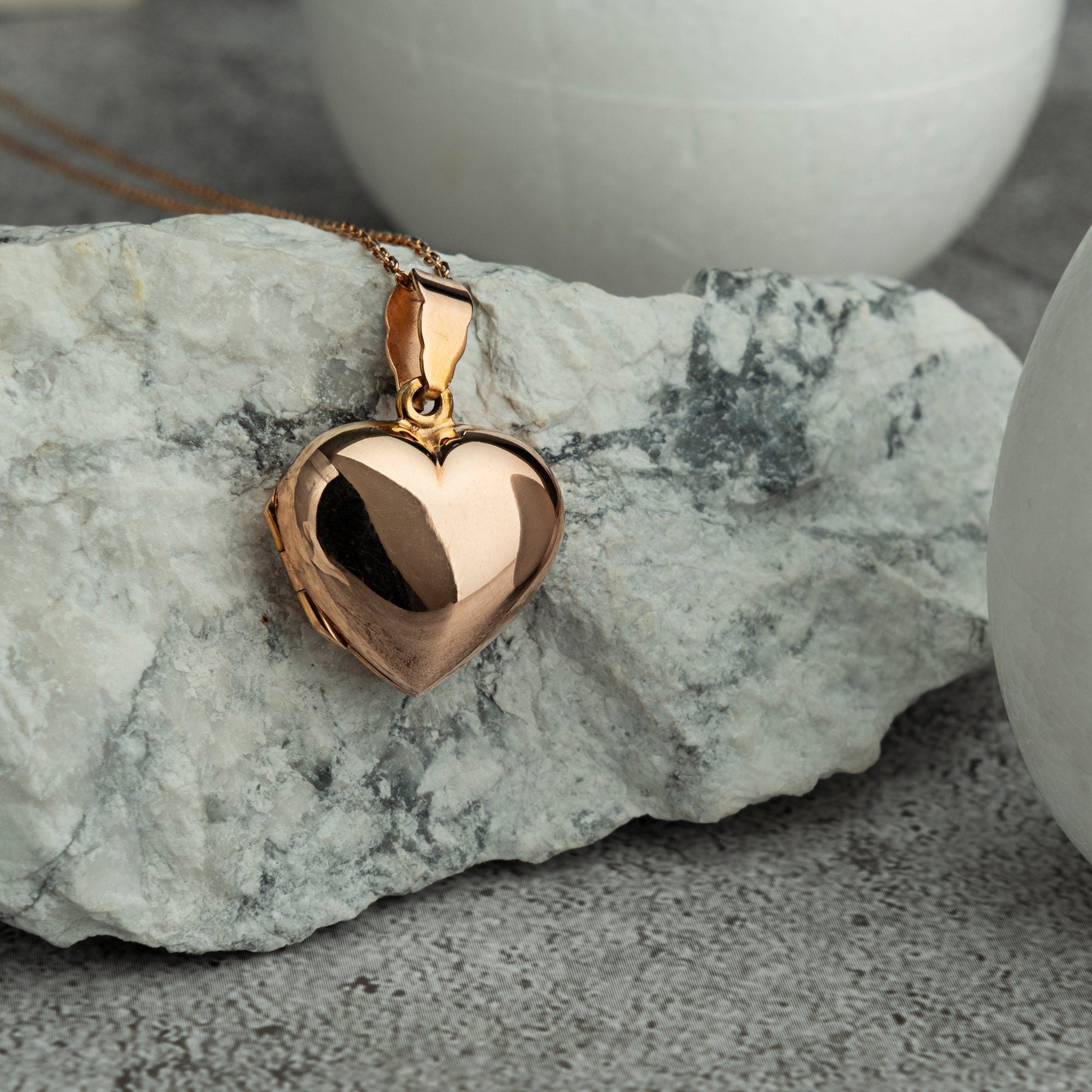 Silver Locket Heart Necklace - RUN THE STREETS COLLABORATIVE